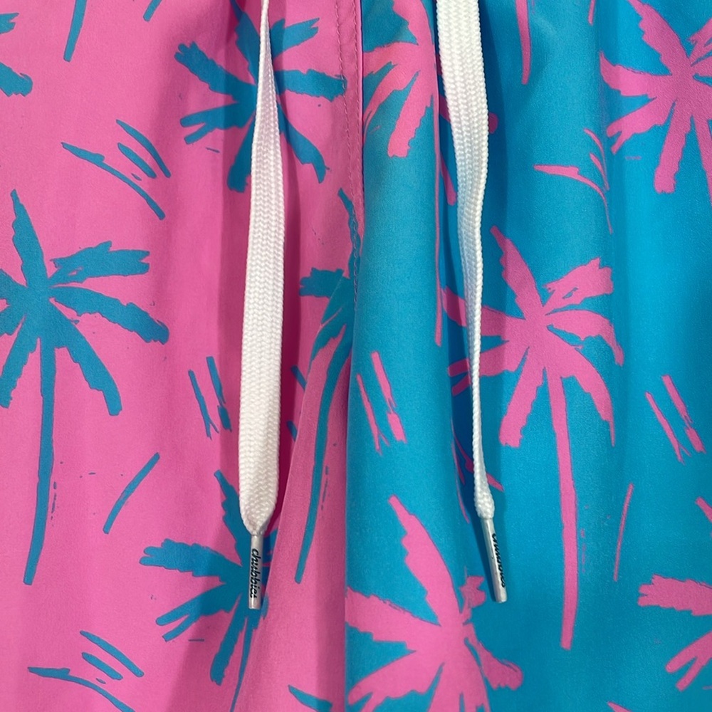 Chubbies Prince Of Prints Swim Trunks Size M Pink Blue Lined EUC - Picture 2 of 13